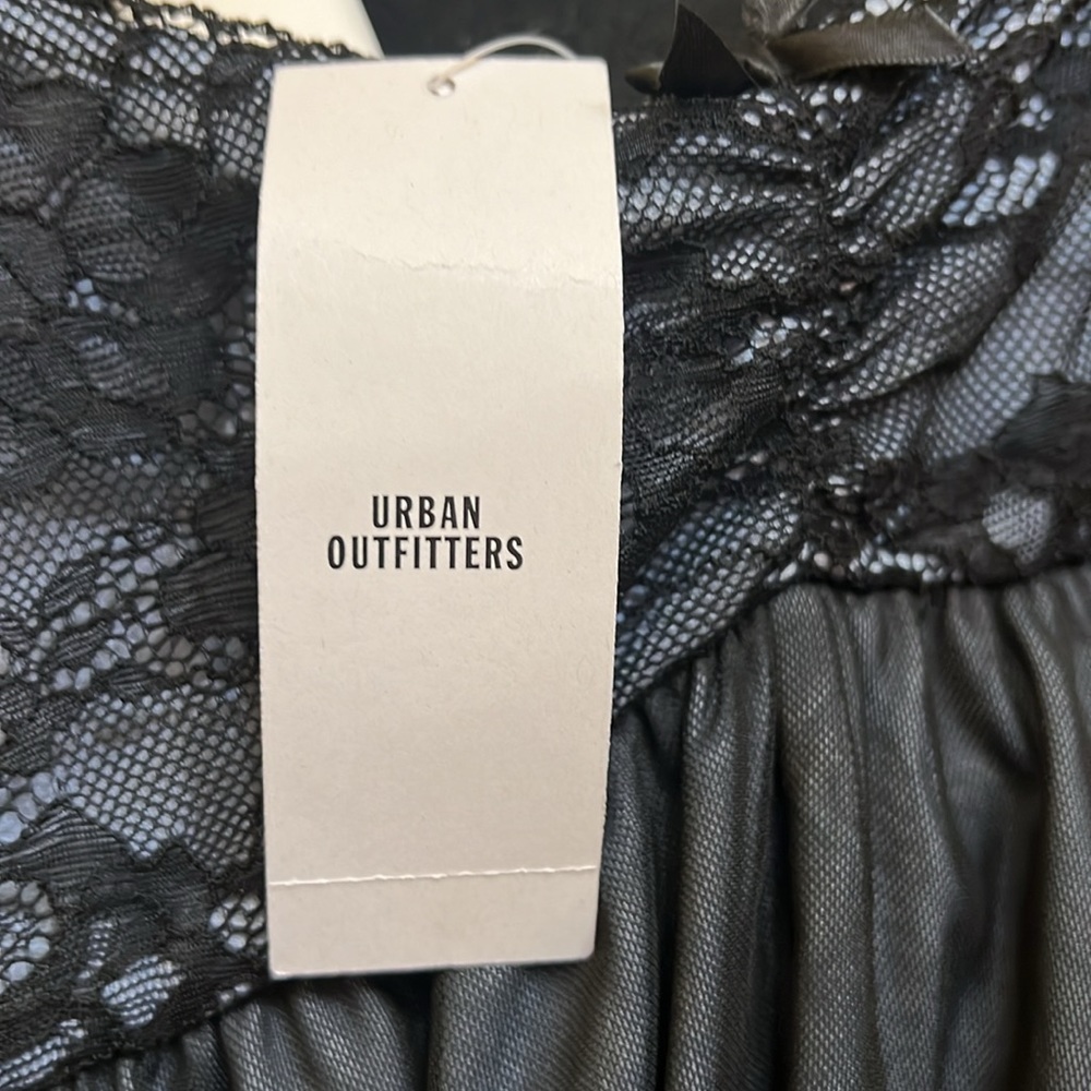 Urban Outfitters Romper - Picture 10 of 10